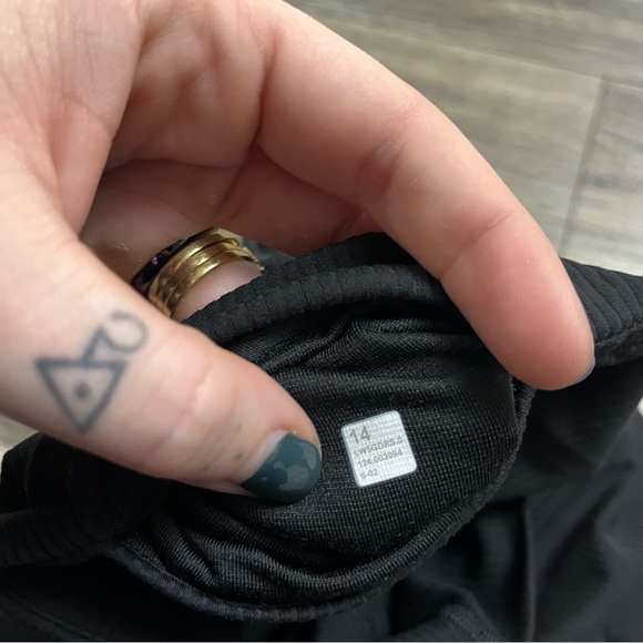 Lululemon Align High-Rise Ribbed Mini-Flared Pant *X-Short 28” (Black) Size 14 - Picture 7 of 10